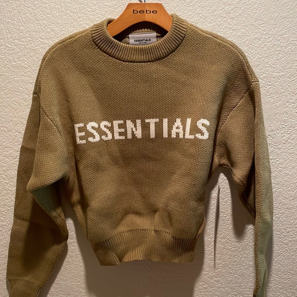 Essentials kids king sweater Sz 6/7 new amber color